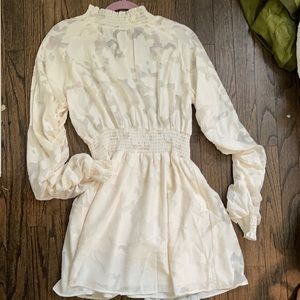 Forever 21 cute high necked white dress